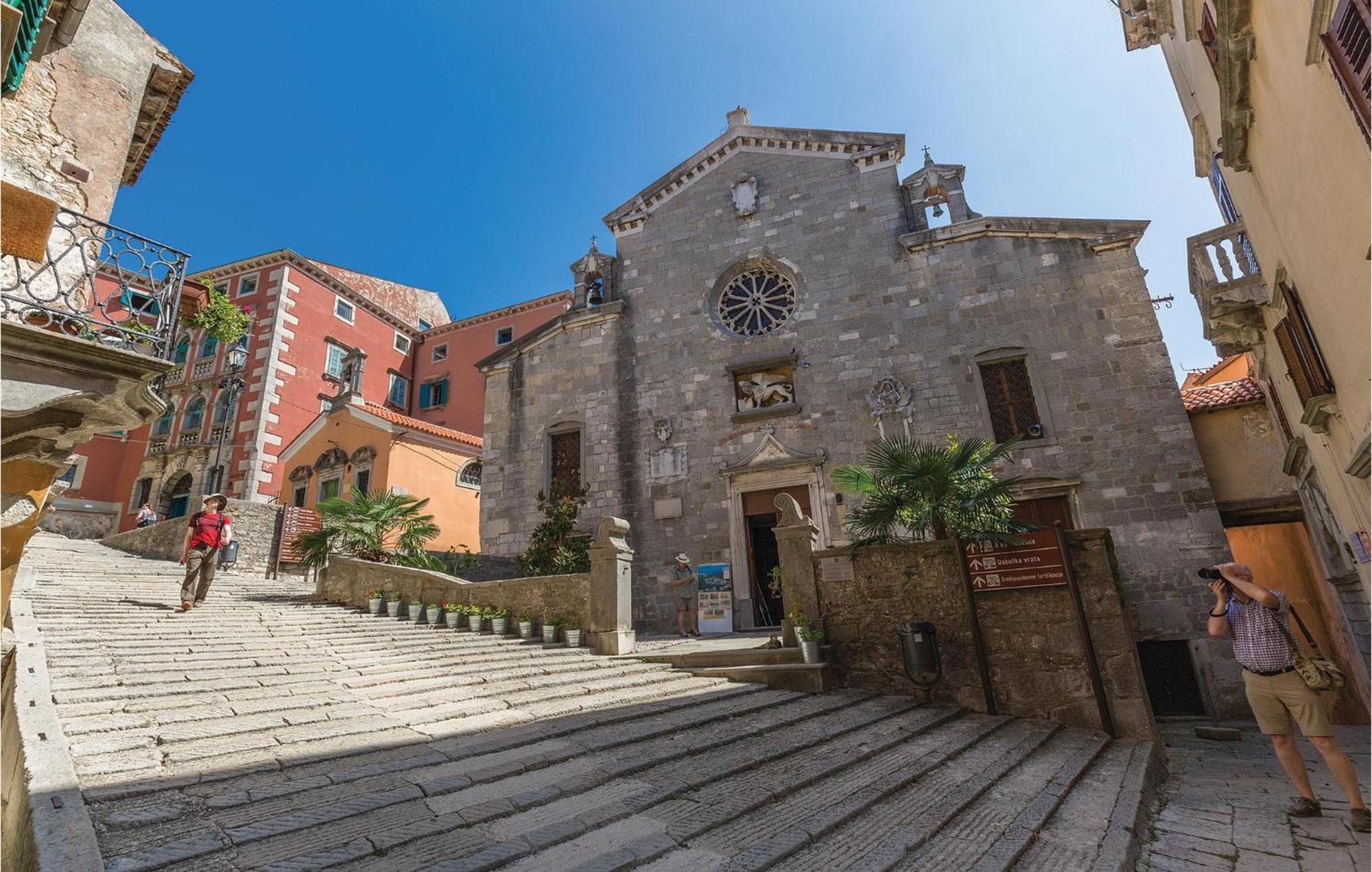 Gorgeous Home In Labin With Outdoor Swimming Pool Luaran gambar